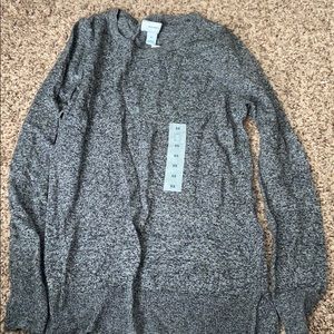 Old Navy Grey Sweater - nwt